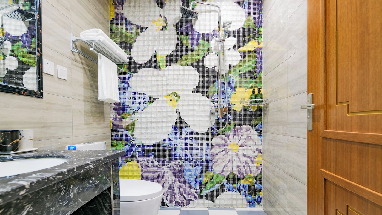 Photo of Bathroom in Zhonglou Shangquan