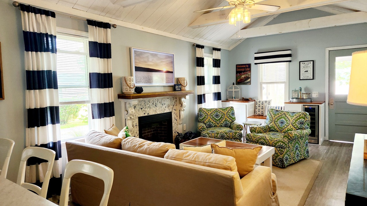 Photo of Livingroom in Honeoye