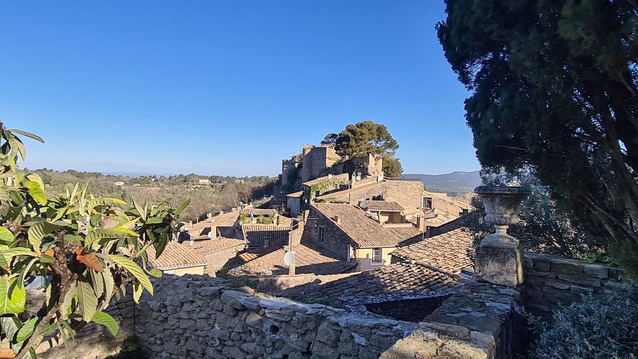 Photo of Others in Menerbes