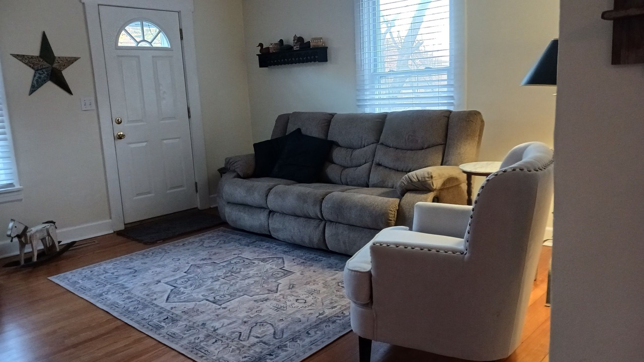 Photo of Livingroom in Troutville