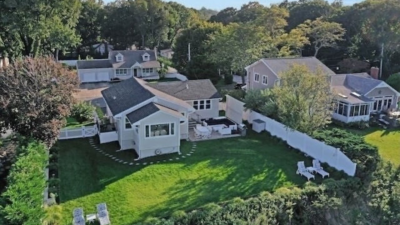 Photo of Outdoor in Miller Place
