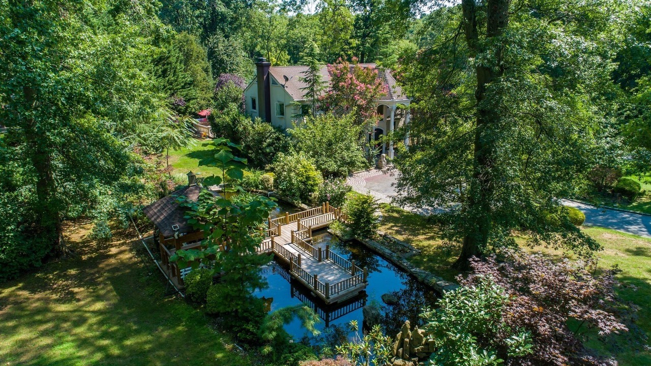 Photo of Outdoor in Old Westbury