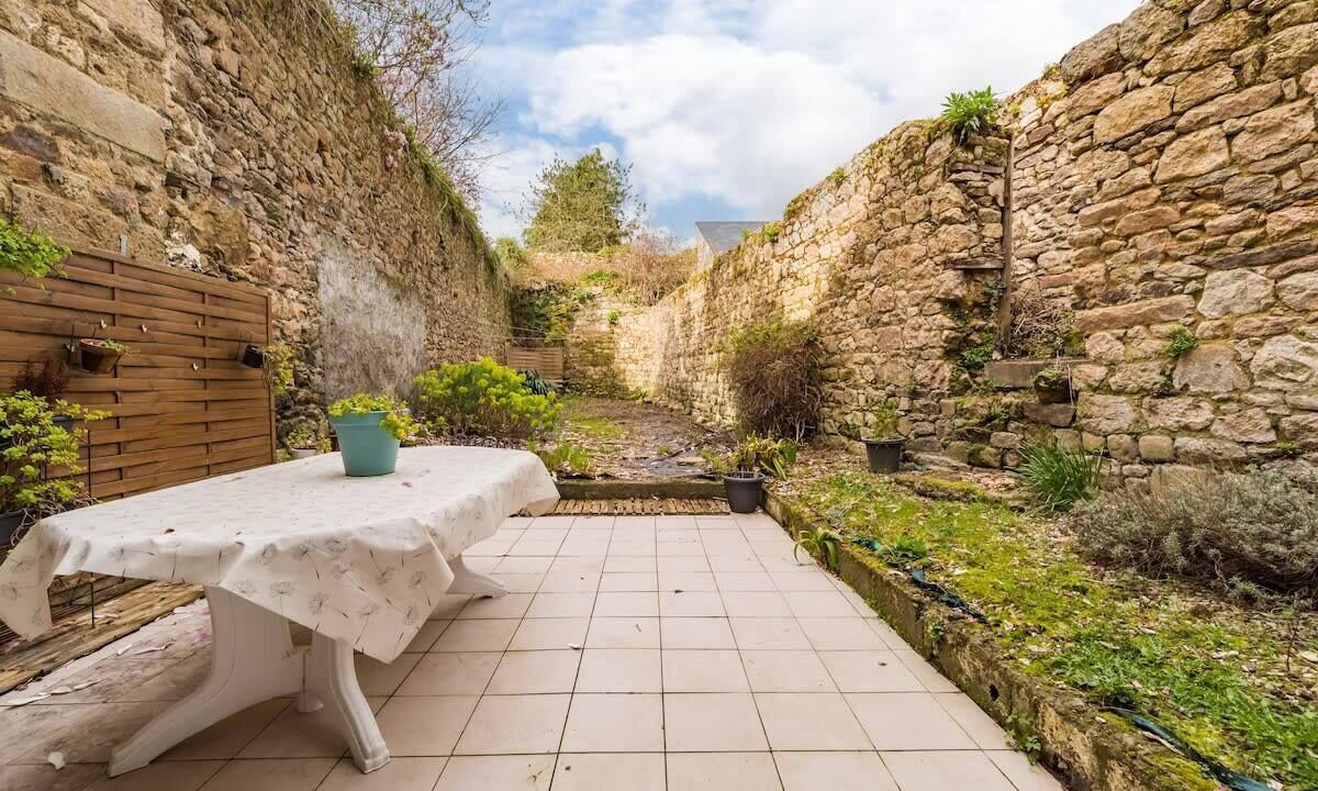 Photo of Outdoor in Guingamp