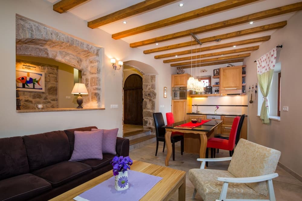 Photo of Livingroom in Pitve