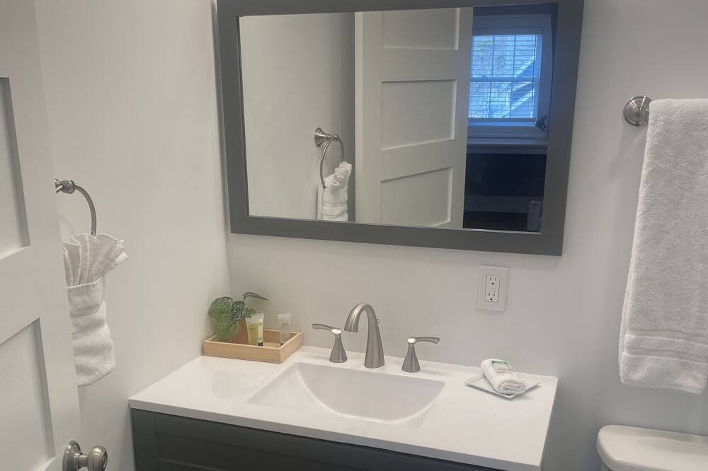 Photo of Bathroom in South Kortright