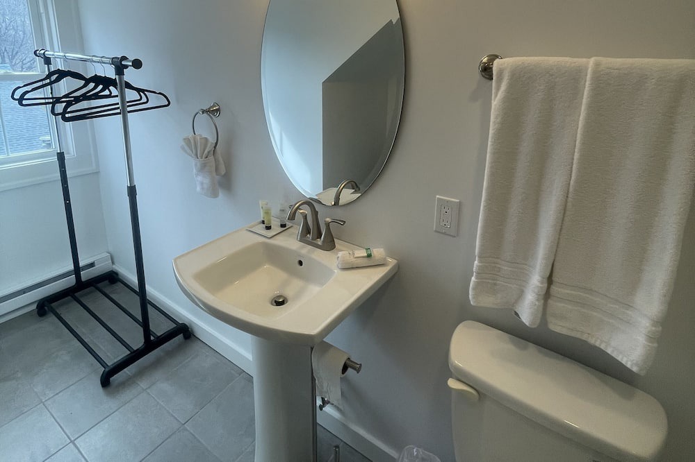 Photo of Bathroom in South Kortright