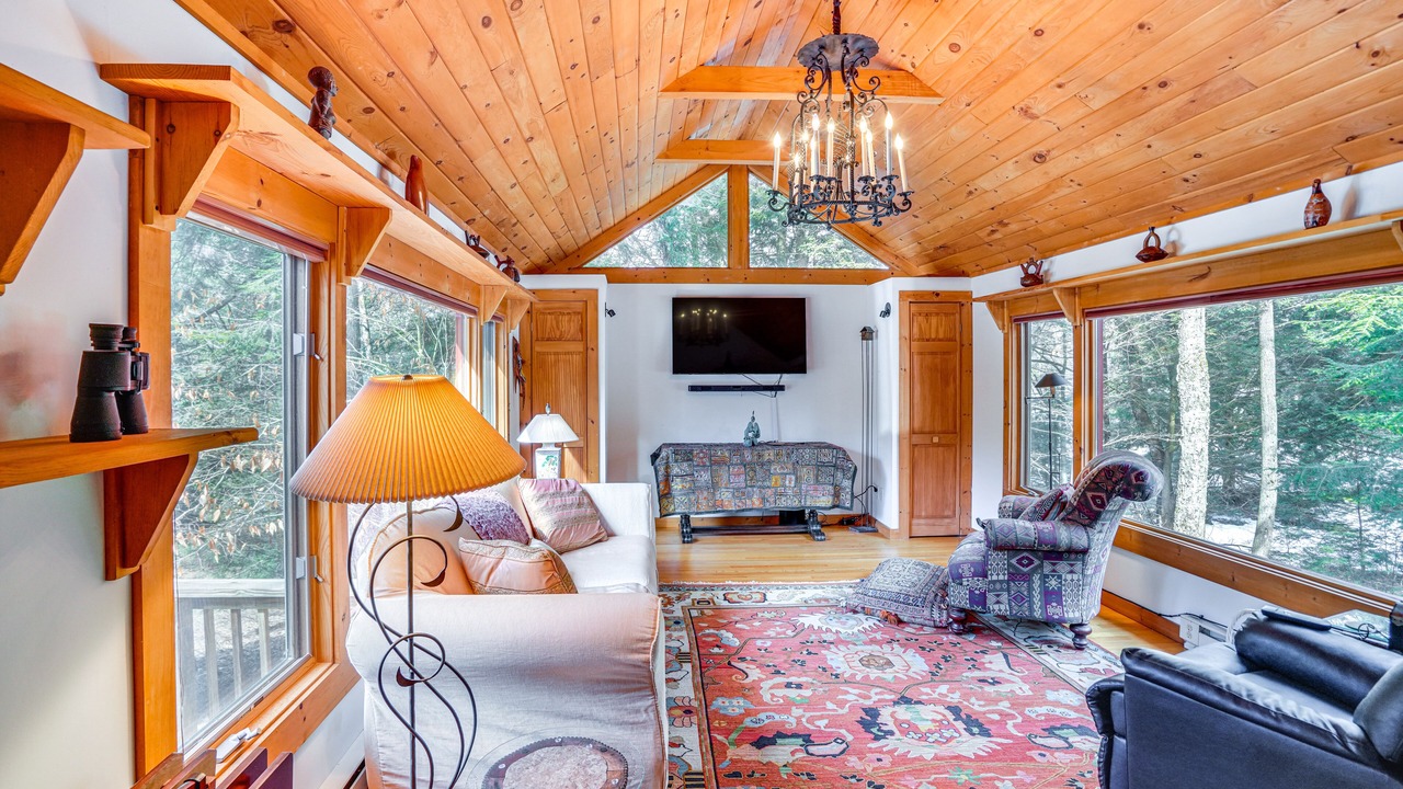 Photo of Livingroom in Otis