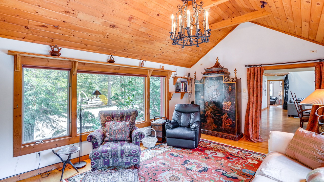 Photo of Livingroom in Otis