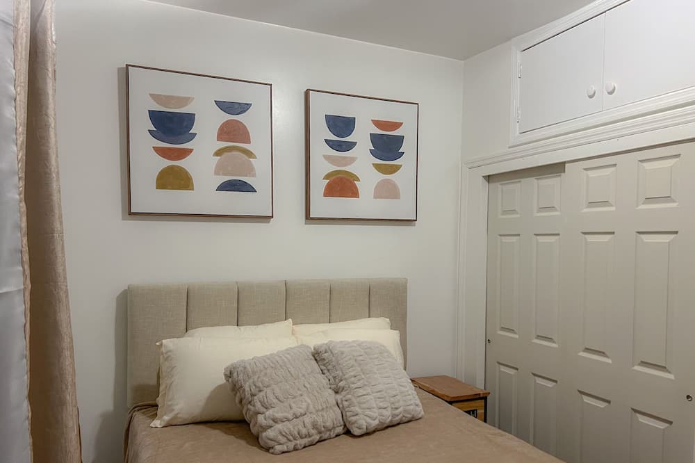Photo of Bedroom in Queens