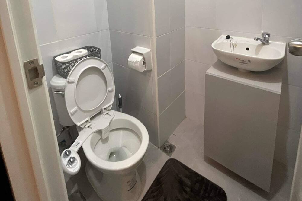 Photo of Bathroom in Lapu-Lapu