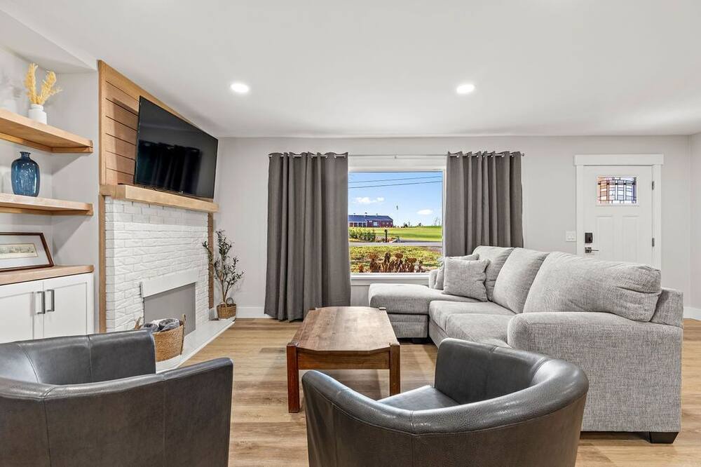 Photo of Livingroom in Skaneateles