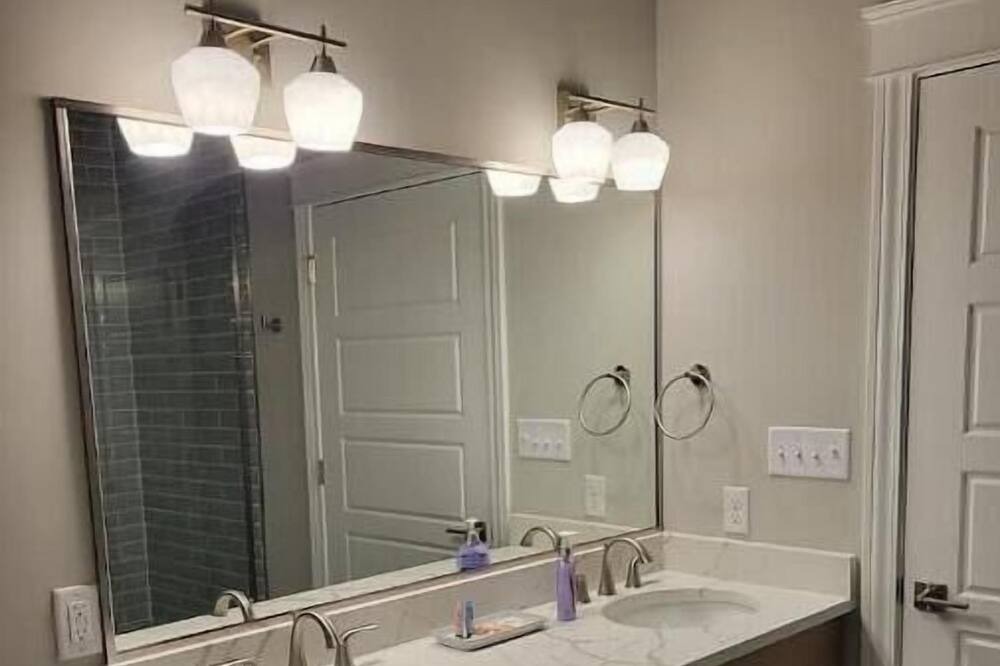 Photo of Bathroom in Portage