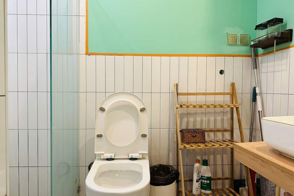 Photo of Bathroom in Shangqing Temple