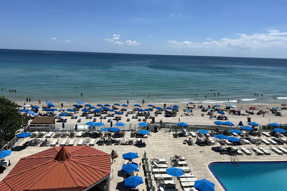 Photo of Outdoor in Sunny Isles Beach