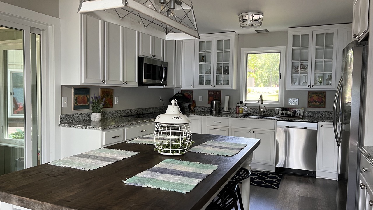 Photo of Kitchen in West Addison