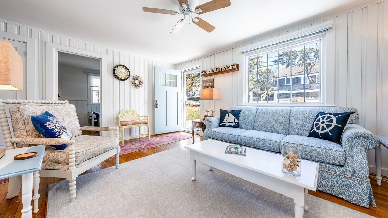 Photo of Livingroom in South Chatham