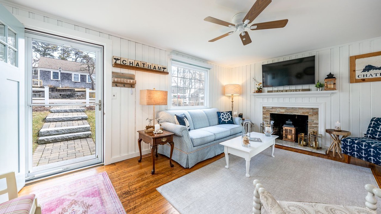 Photo of Livingroom in South Chatham