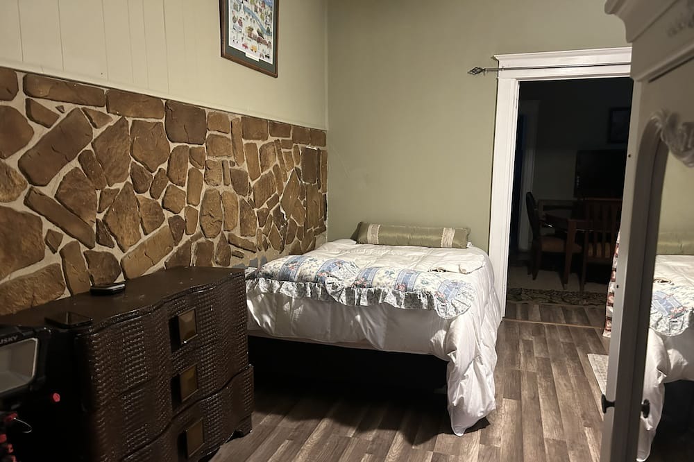 Photo of Bedroom in Baldwin