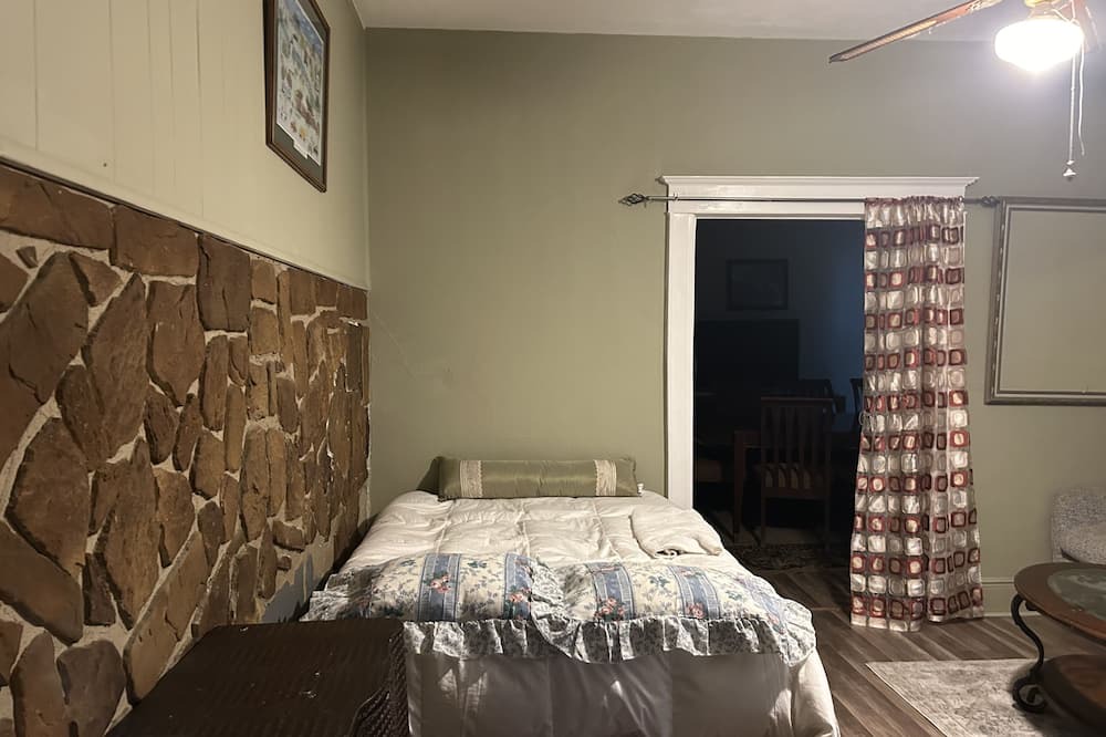 Photo of Bedroom in Baldwin