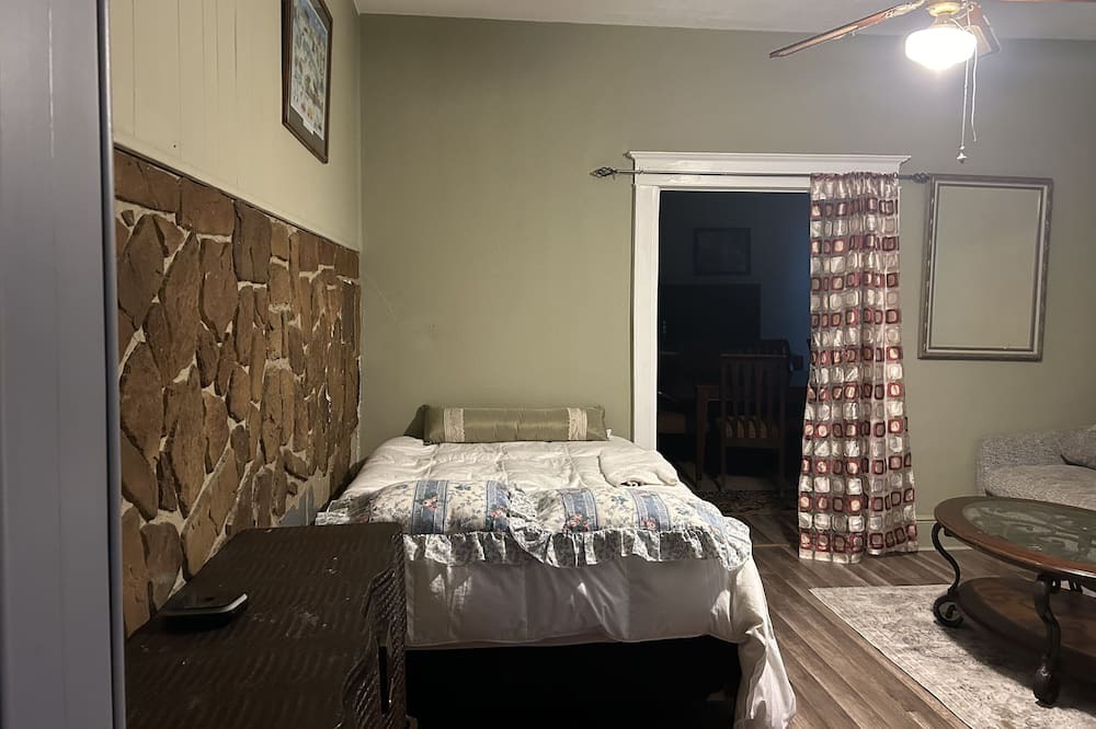 Photo of Bedroom in Baldwin