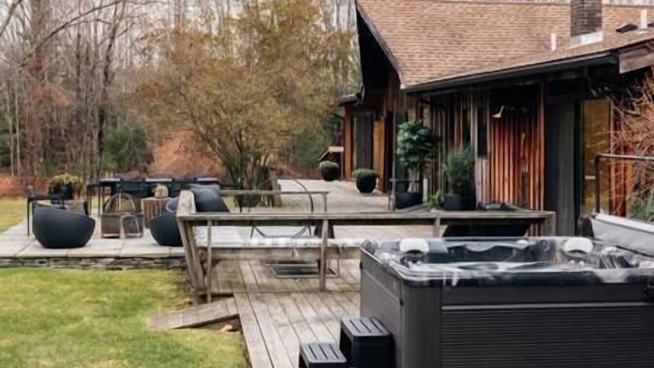 Photo of Outdoor in Woodstock
