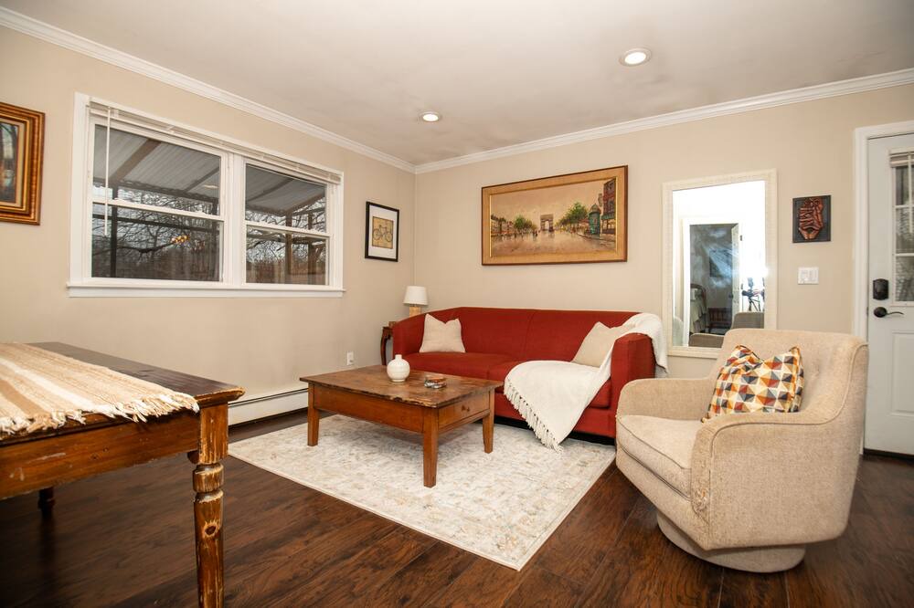 Photo of Livingroom in North Patchogue