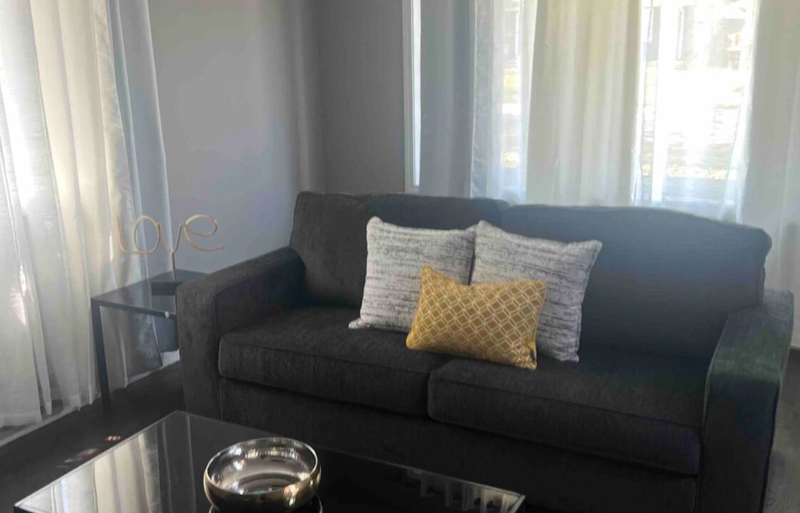 Photo of Livingroom in Lansing