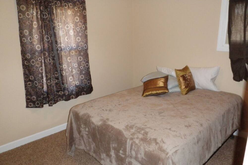 Photo of Bedroom in Notre Dame