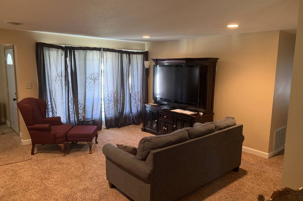 Photo of Livingroom in Notre Dame