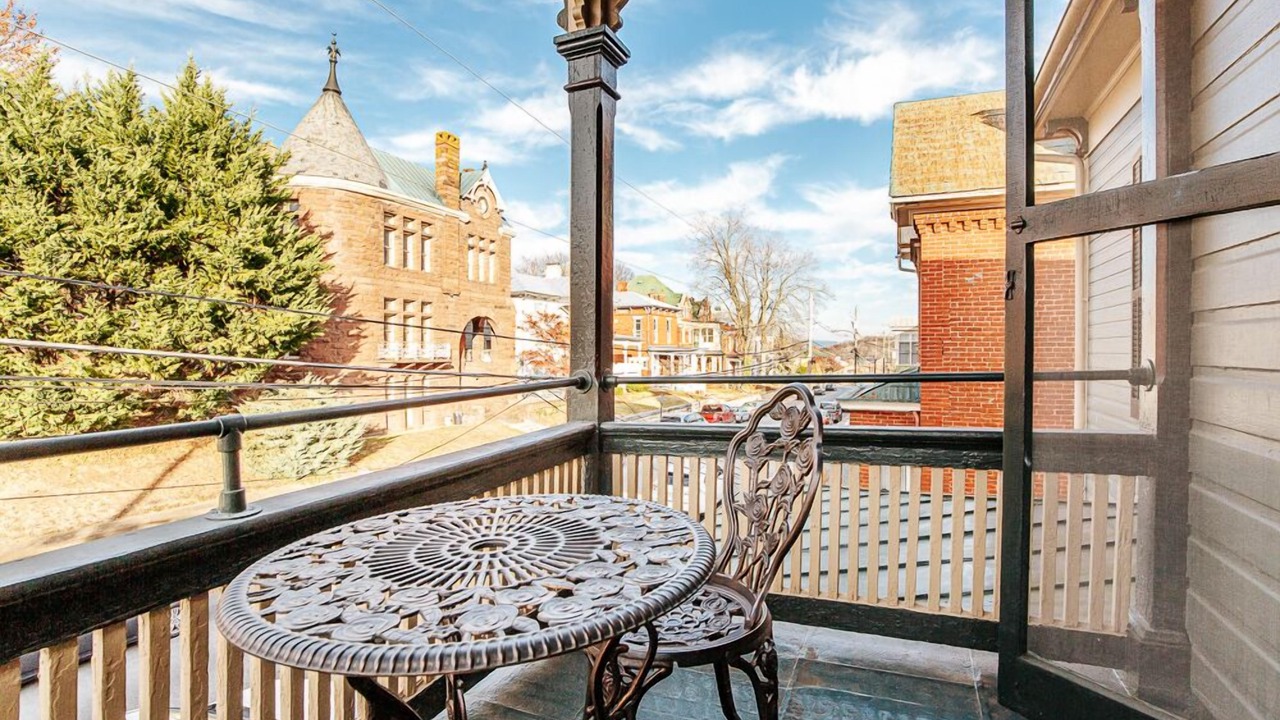 Photo of Patio Balcony in Staunton
