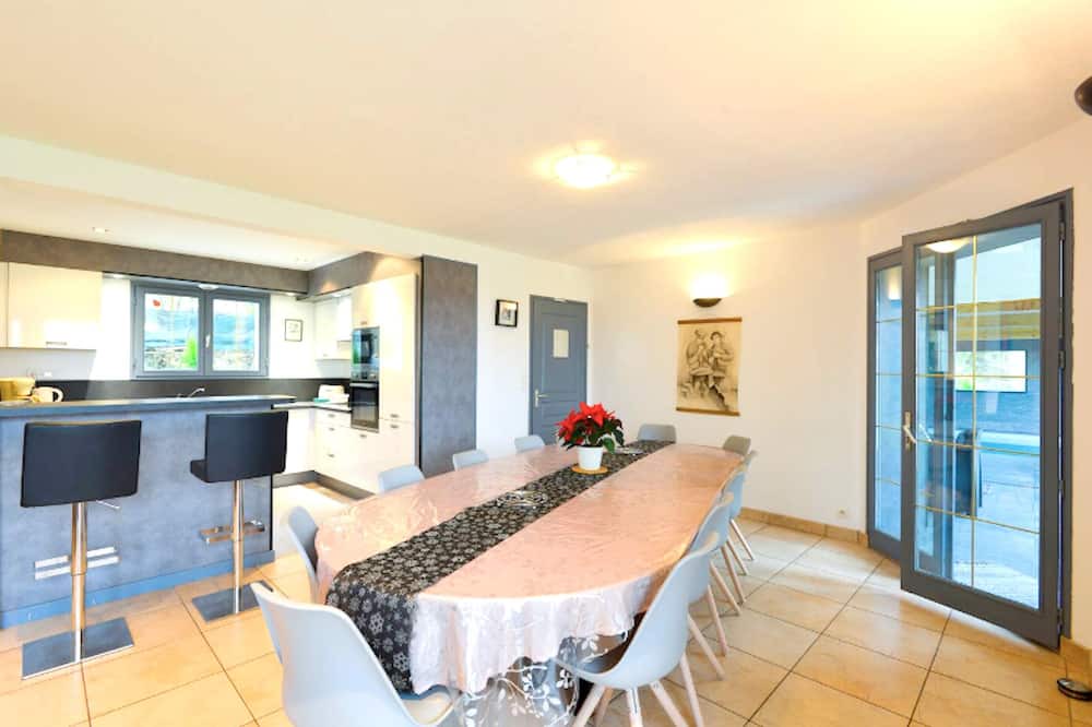 Photo of Livingroom in Saint-Brigitte