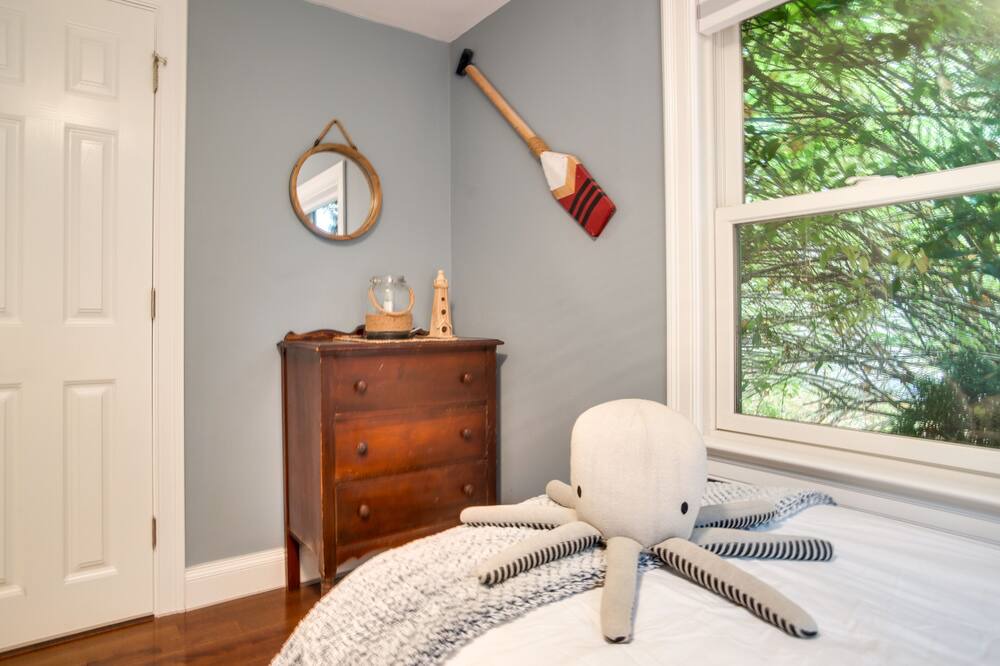 Photo of Bedroom in West Yarmouth