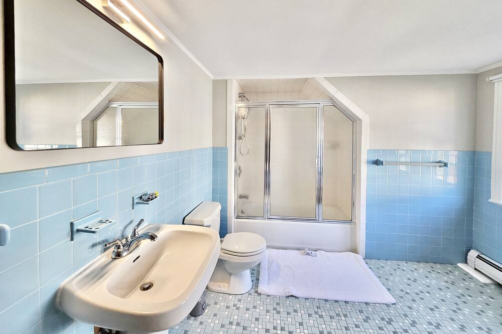Photo of Bathroom in Newton Upper Falls