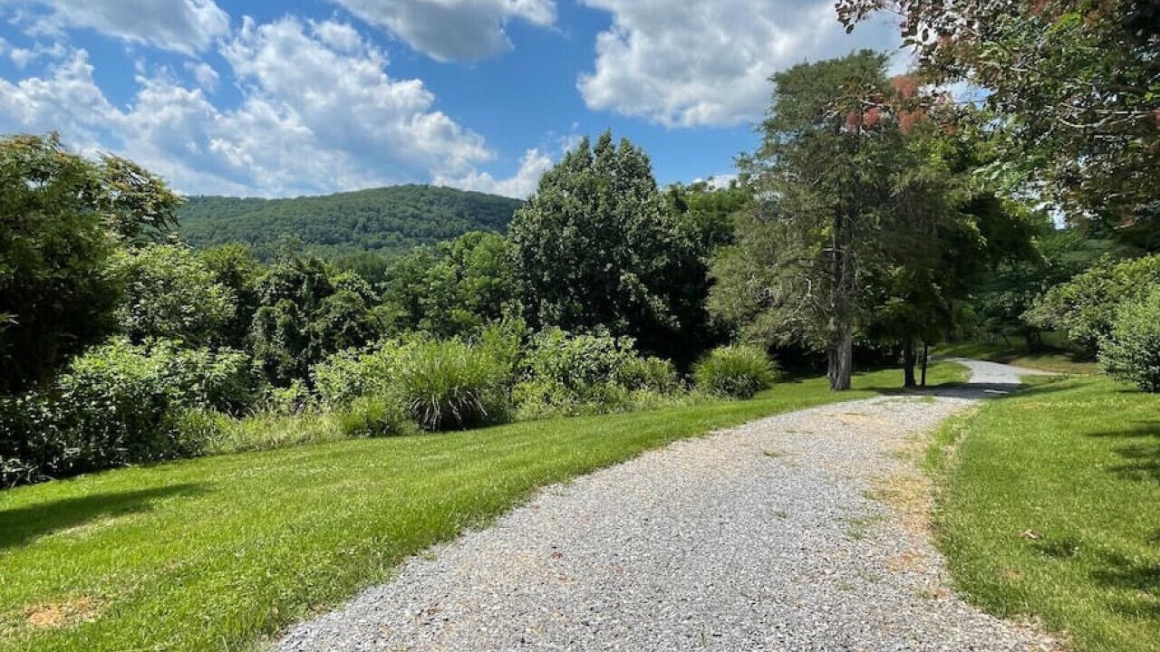 Photo of Outdoor in Stanley