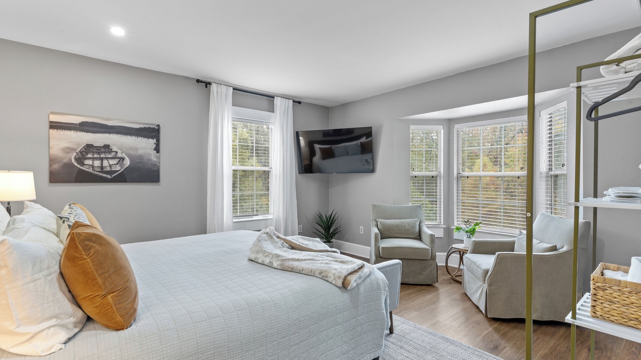 Photo of Bedroom in Tallahassee