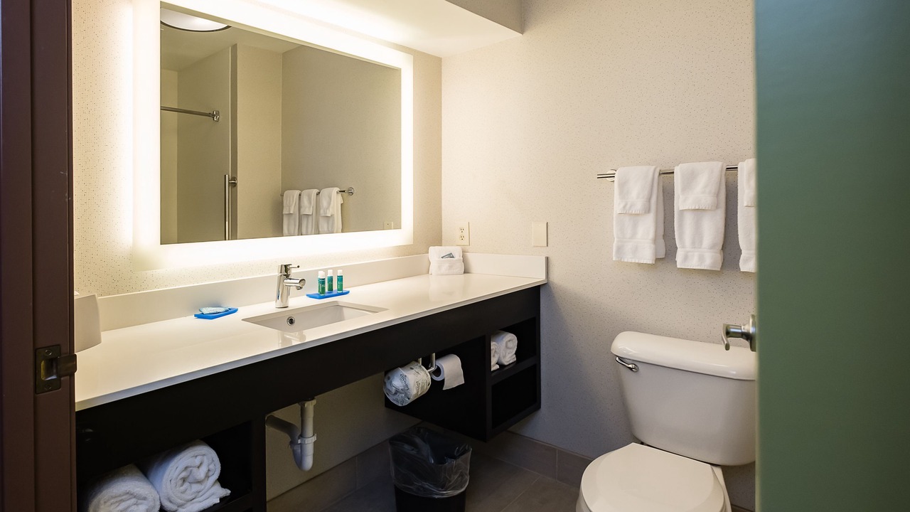 Photo of Bathroom in Corydon