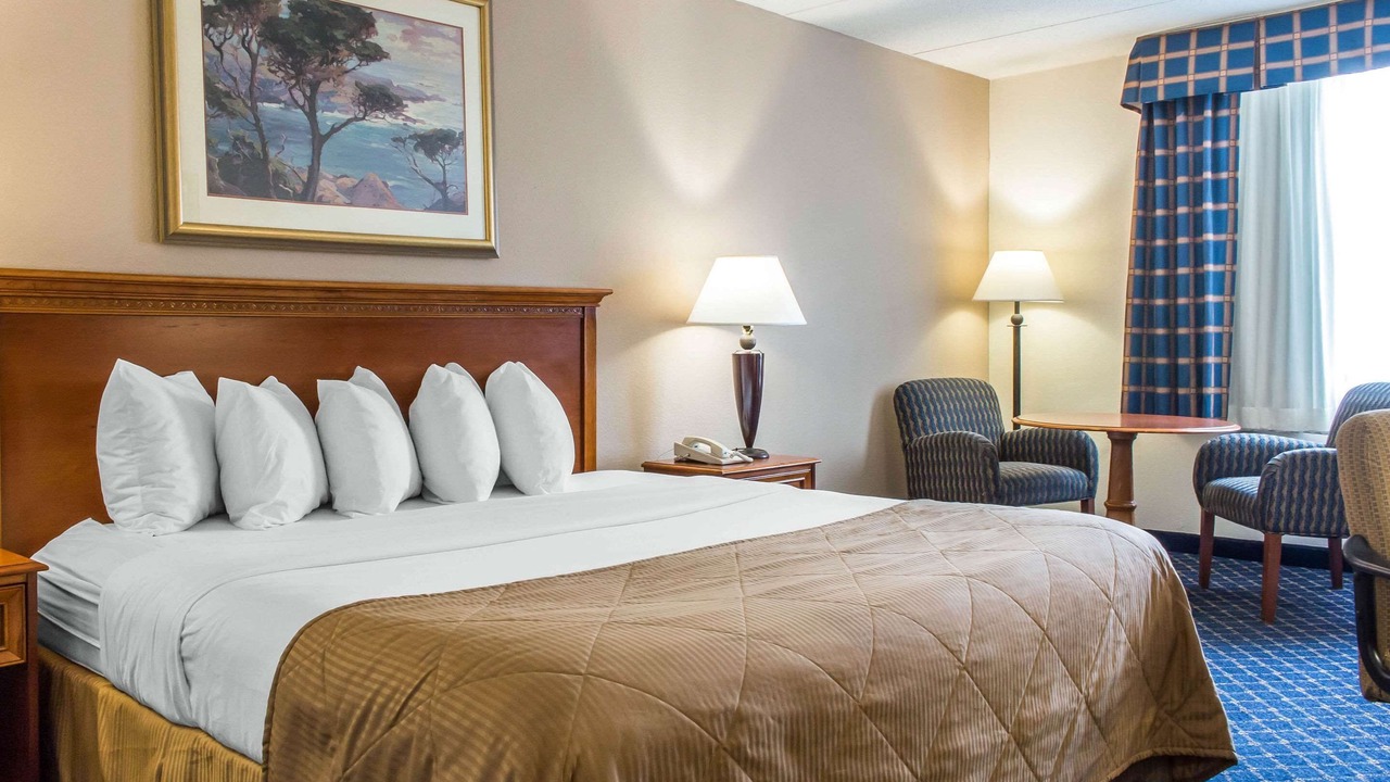 Photo of Bedroom in Ronkonkoma