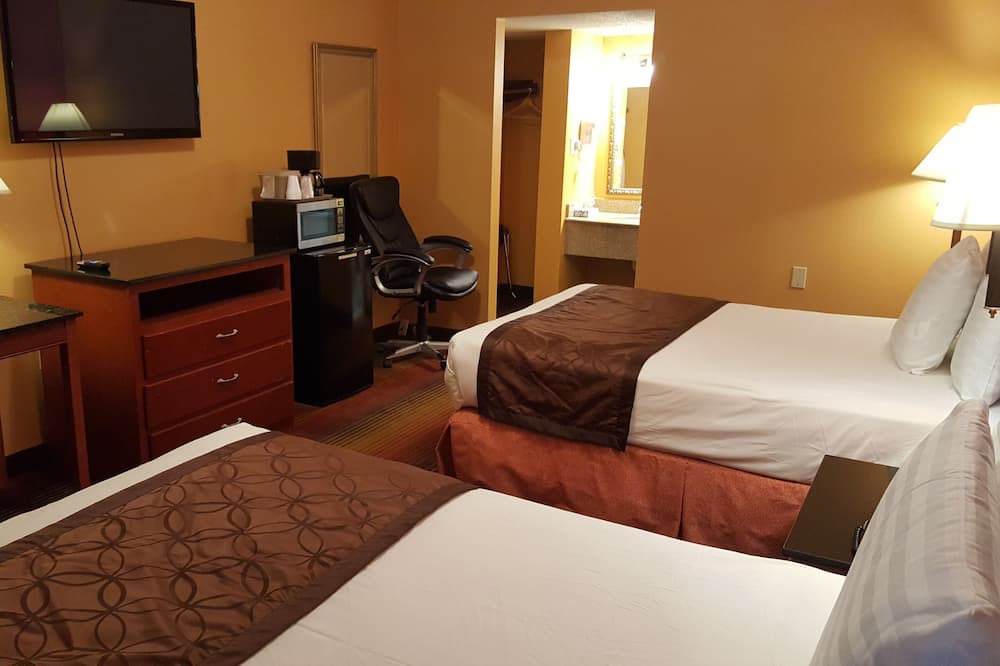 Photo of Bedroom in Smithtown