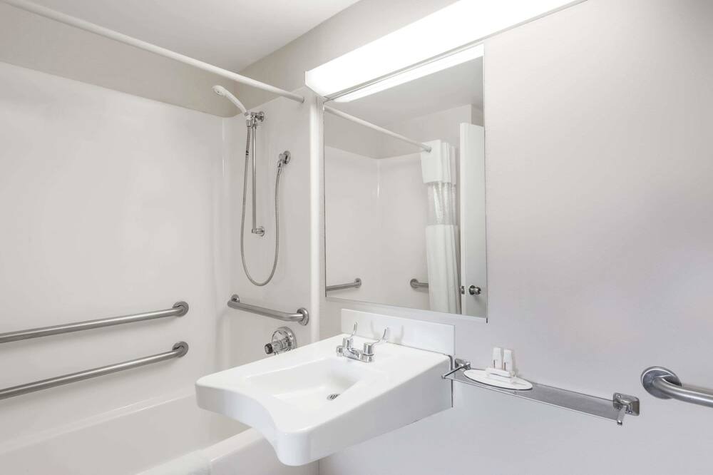 Photo of Bathroom in Lenox