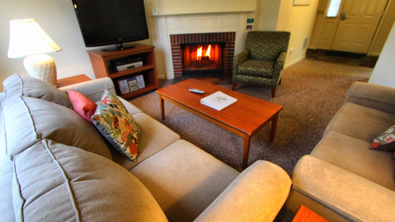 Photo of Livingroom in Brewster