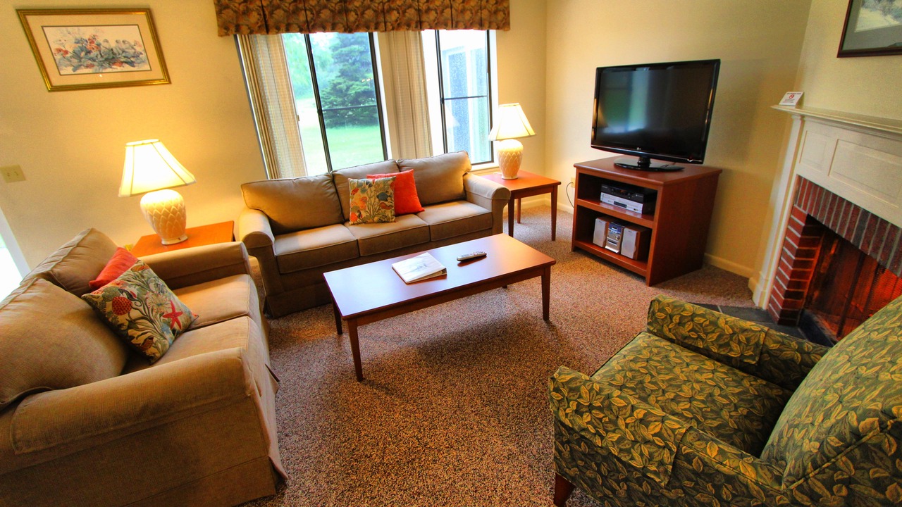 Photo of Livingroom in Brewster
