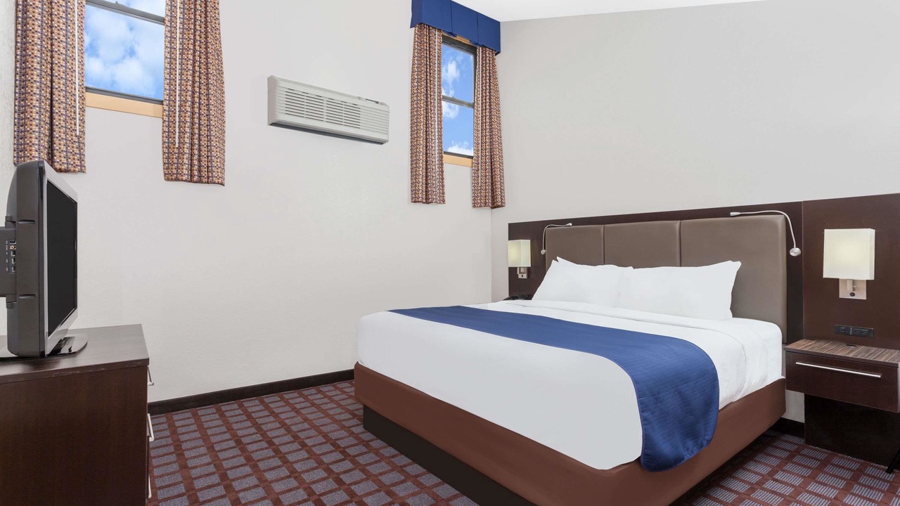 Photo of Bedroom in Woodbury