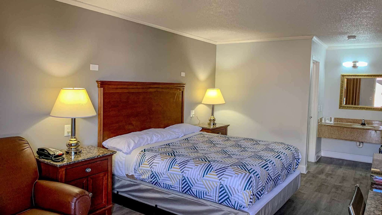 Photo of Bedroom in Reservoir