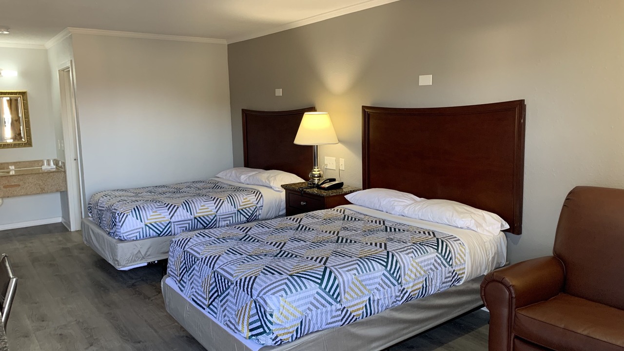 Photo of Bedroom in Reservoir