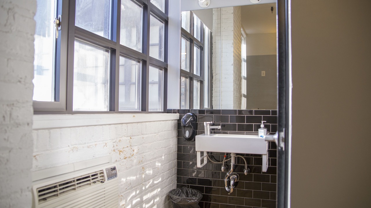 Photo of Bathroom in Hunters Point