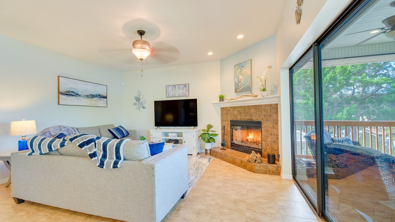 Photo of Livingroom in Old Homosassa