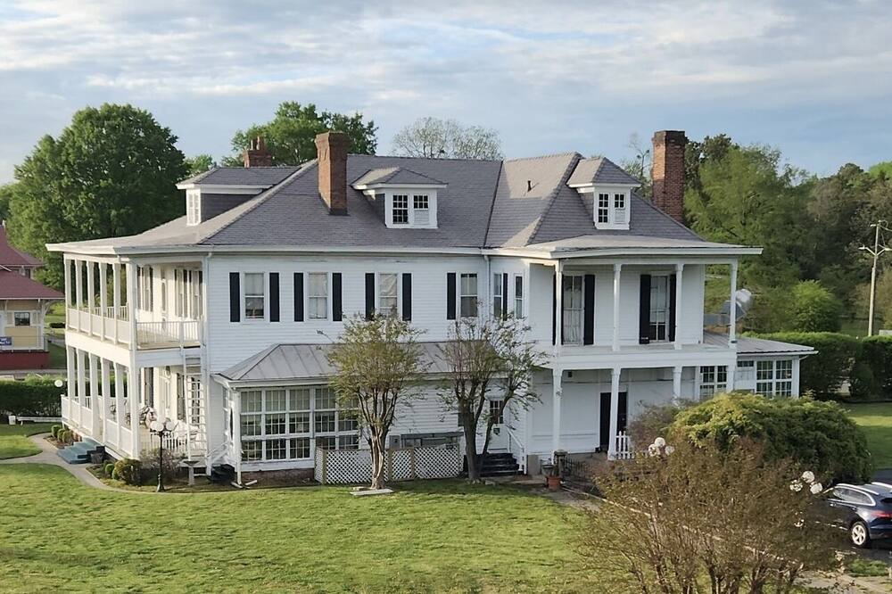 Photo of Outdoor in North Newport News