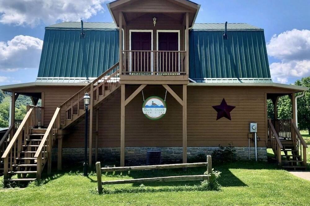 Photo of Outdoor in Metamora