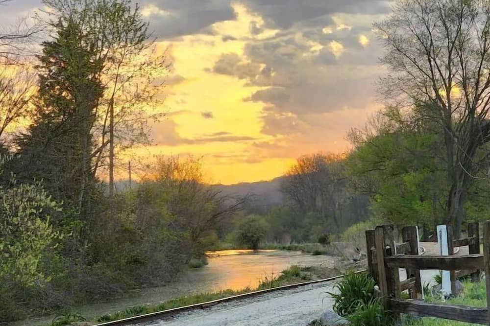 Photo of Outdoor in Metamora