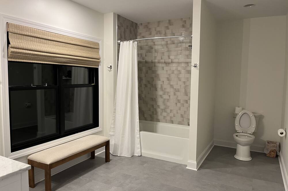 Photo of Bathroom in North Shore